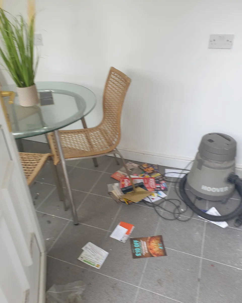 Shared dining area before preparation